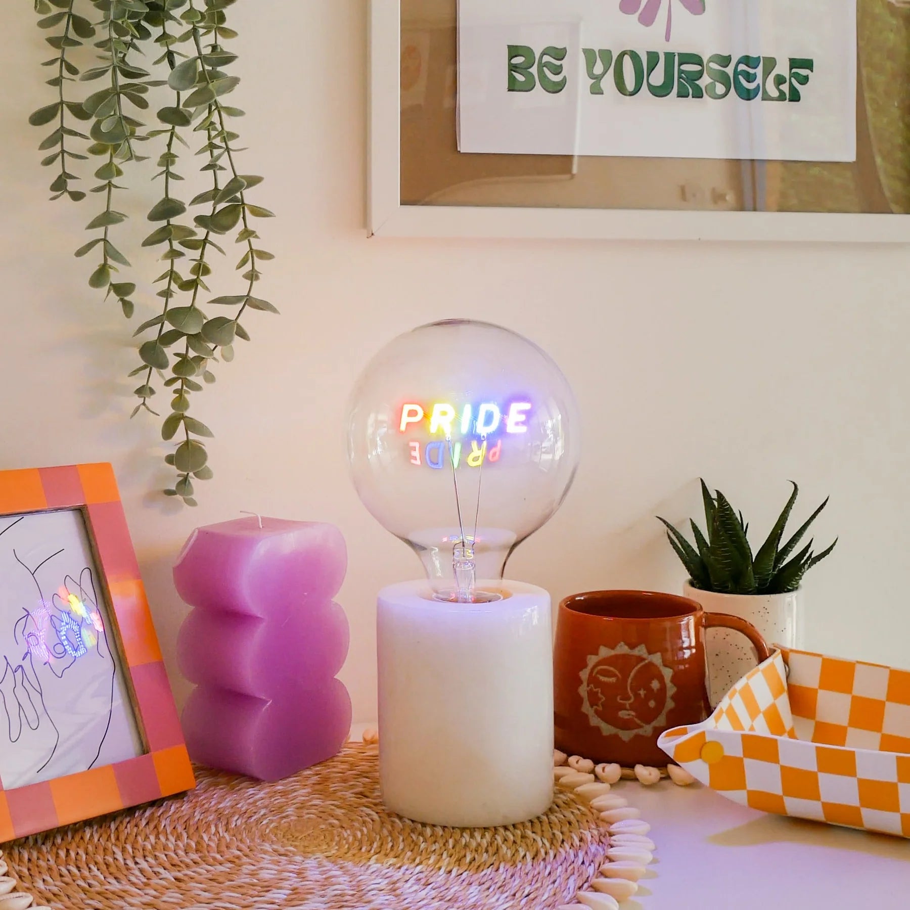 Pride | Table Lamp | Screw Down